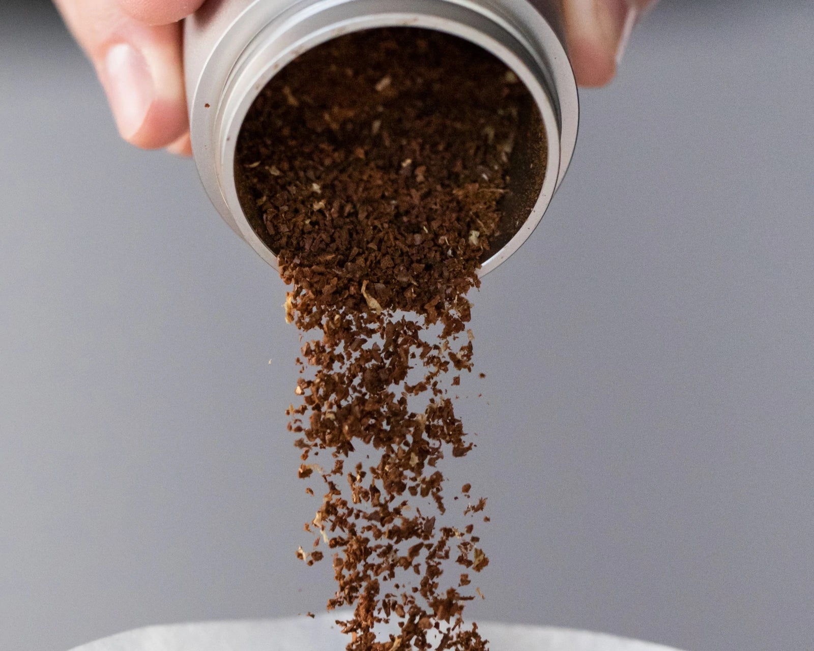 19grams coffee grinds poured into a v60