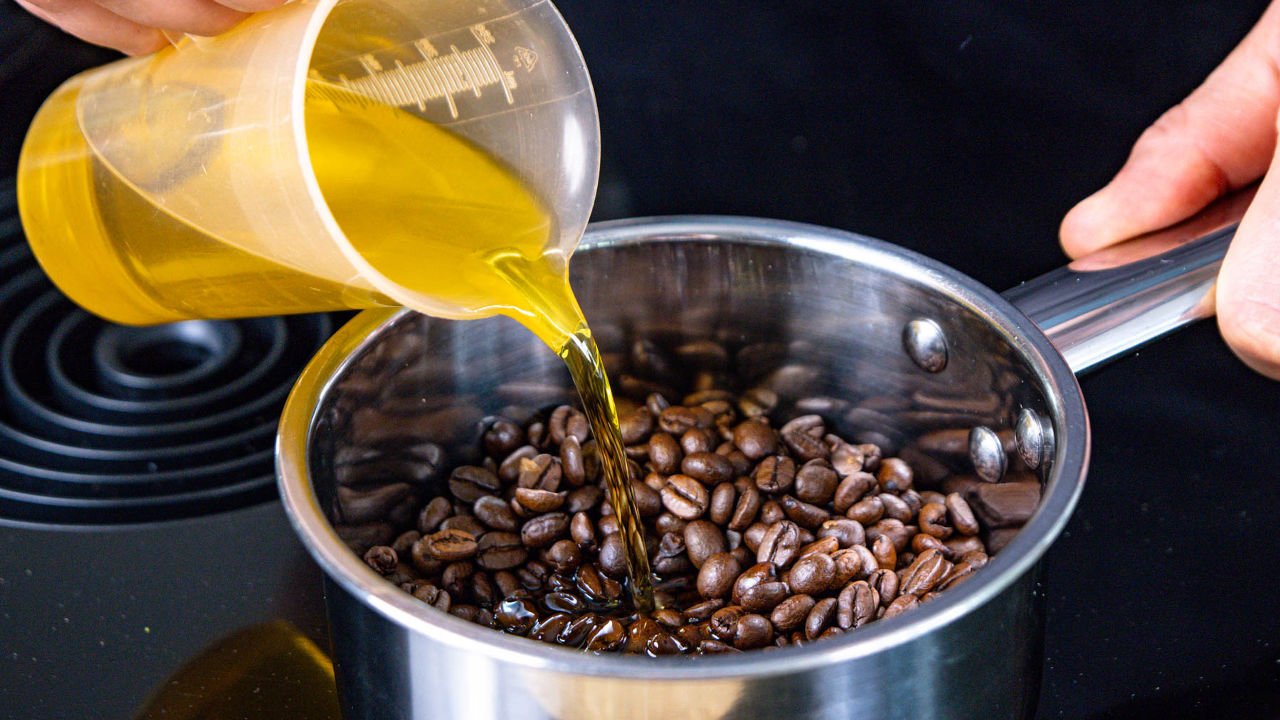 Kaffeeöl – Gewinnung, Anwendung & DIY-Rezept