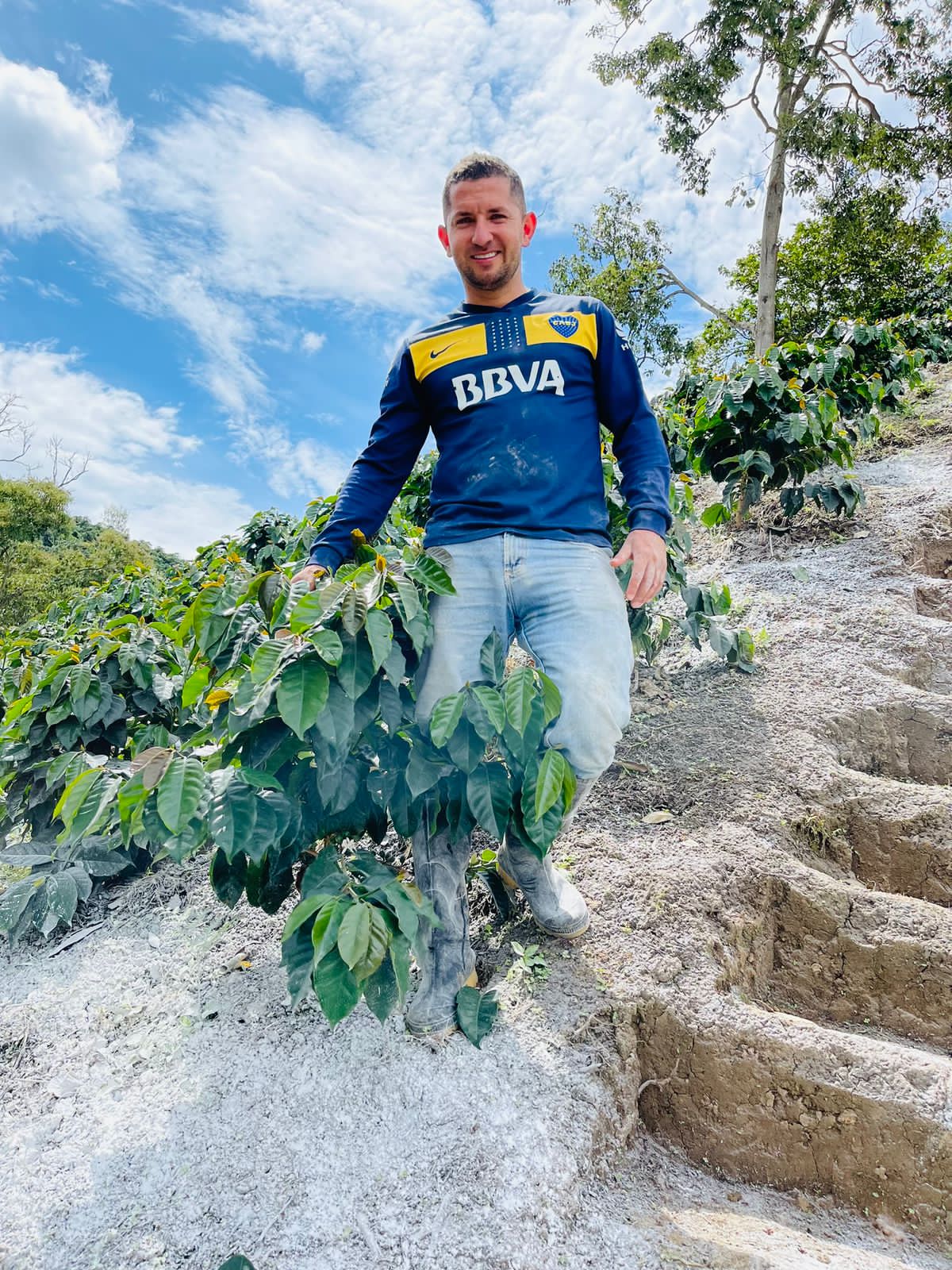 Jhonatan auf der Bella Vista Geisha Farm in Kolumbien