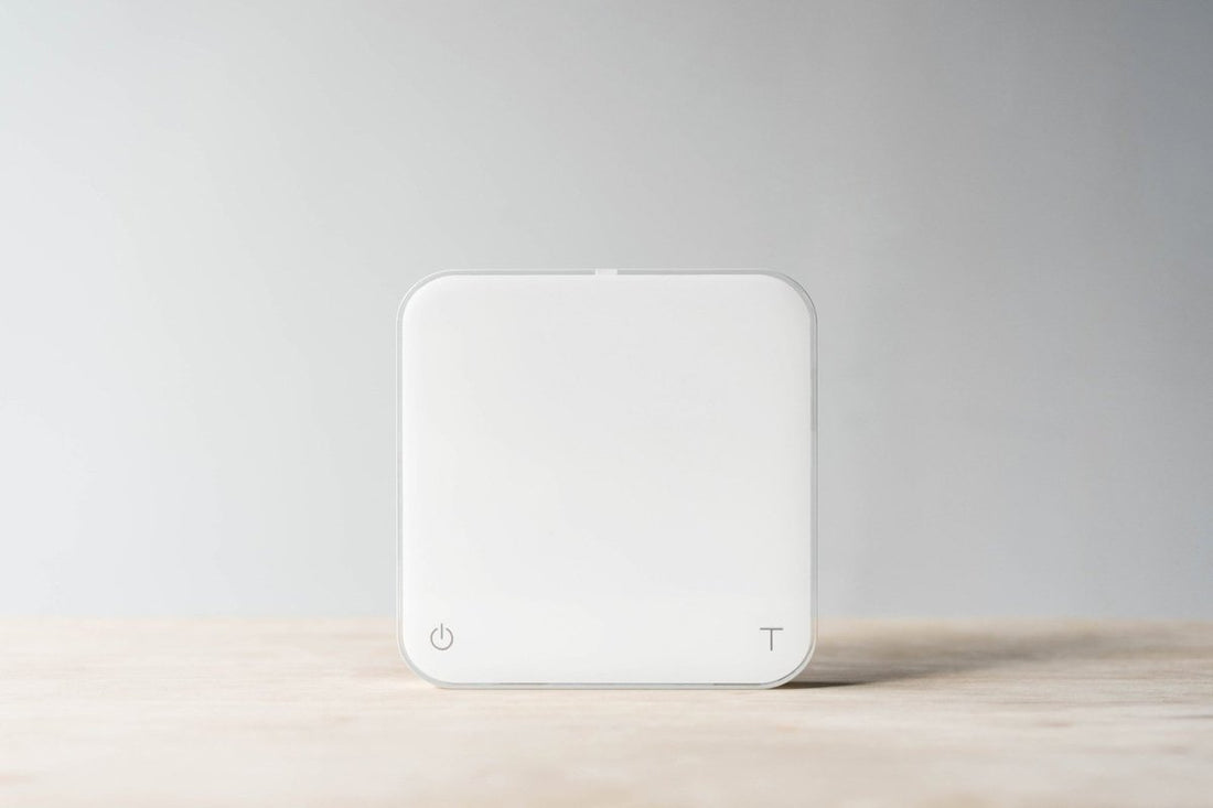 Acaia Pearl Waage in Weiß