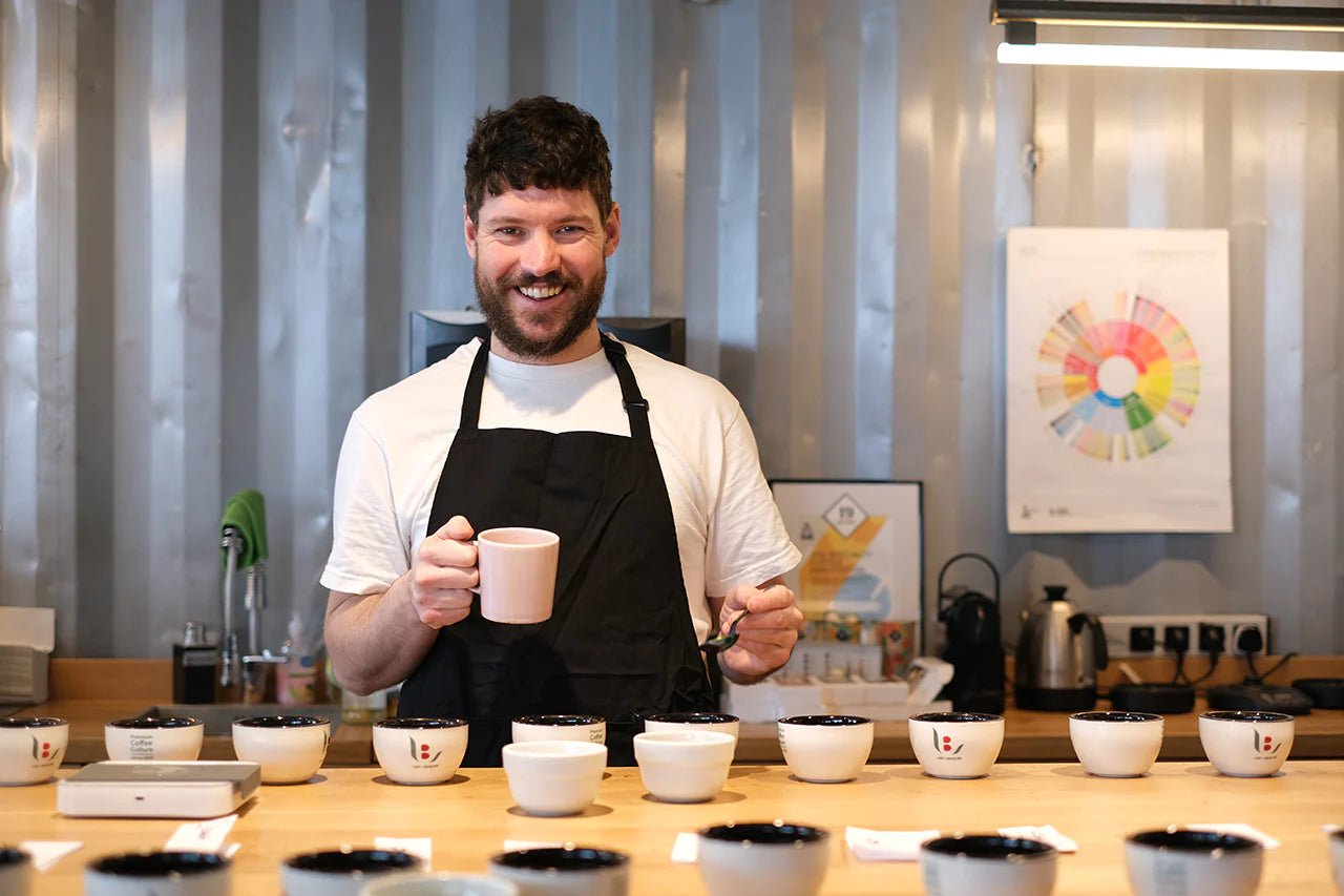 Anthony (Head of Coffee) bei Cupping