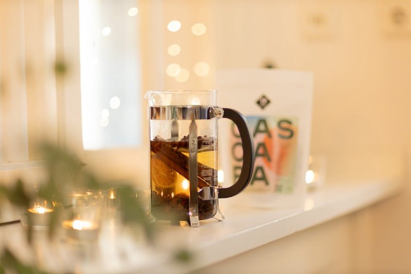Cascara Tee auf dem Tisch