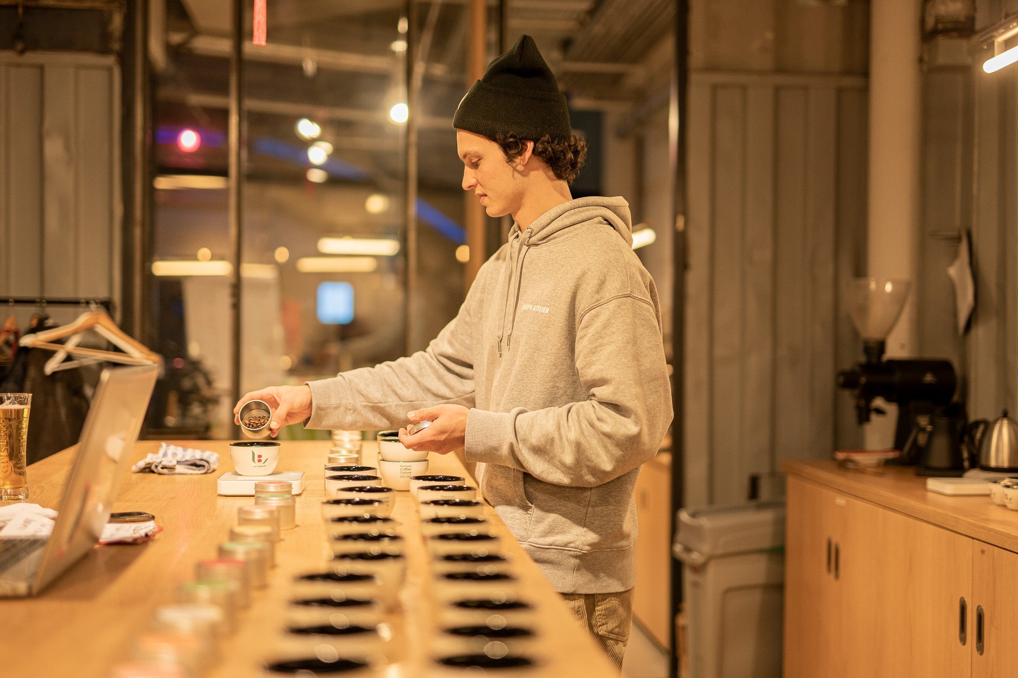 Cupping Vorbereitung im Lab von 19grams