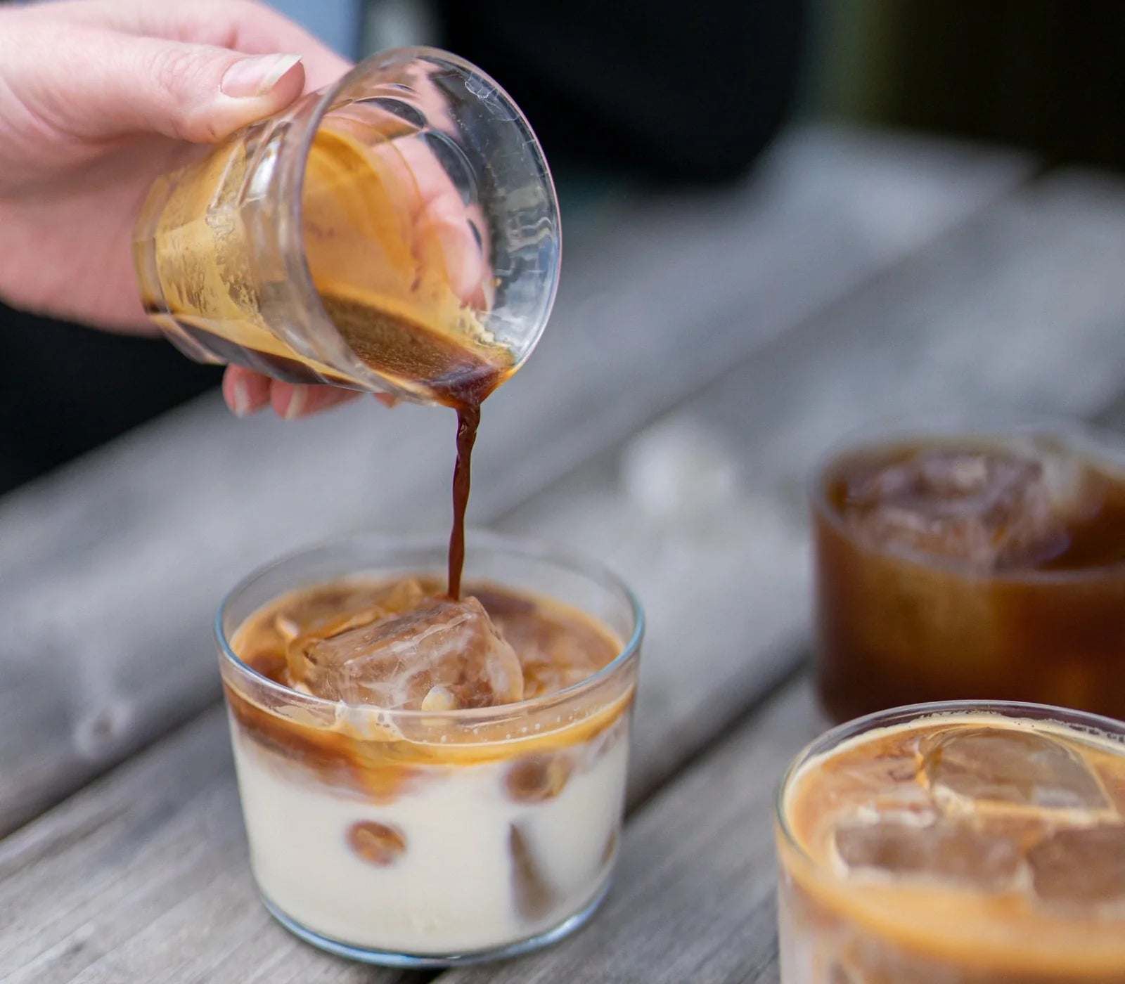 Shot Espresso auf Iced Latte