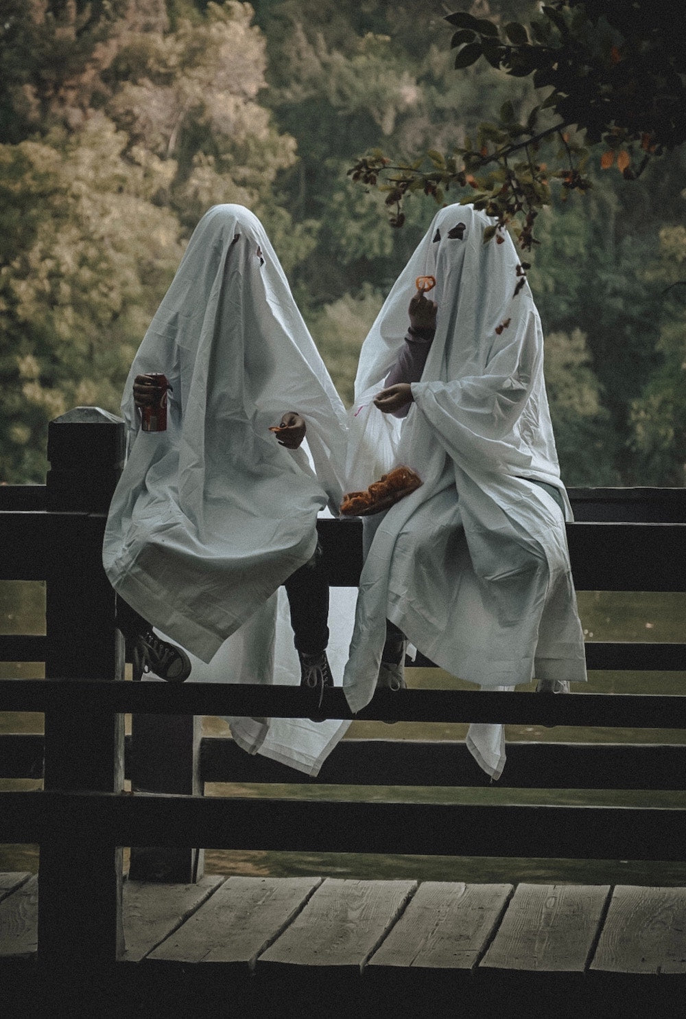 19grams Halloween Ghosts Drinking Coffee