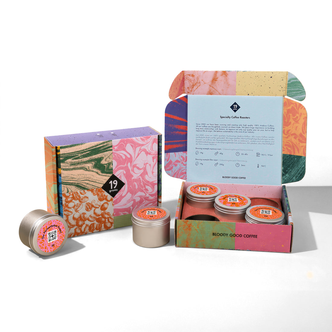 19grams The Fermentation Project Kaffeebox auf weißem Hintergrund – Produktmockup Geschenkset mit Kaffeedosen, Specialty Coffee Rösterei Berlin