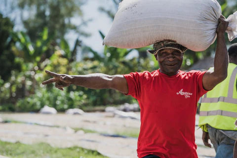 Kunjin Papua Neuguinea Coffee Farmer